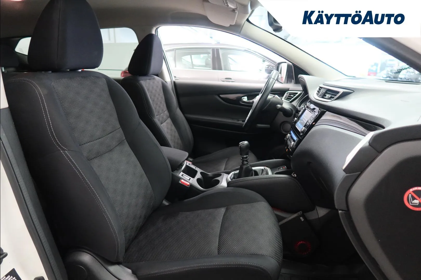 NISSAN Nissan Qashqai BUA-460 carousel image