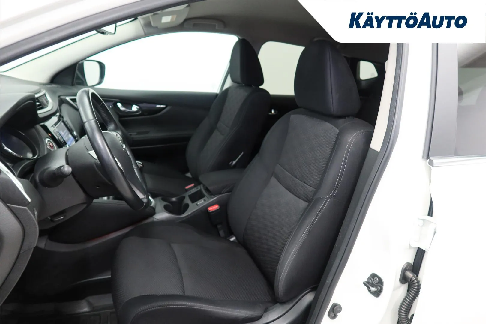 NISSAN Nissan Qashqai BUA-460 carousel image
