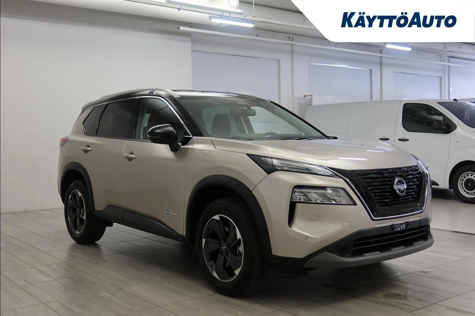 Nissan X-Trail XTJ-570 carousel image