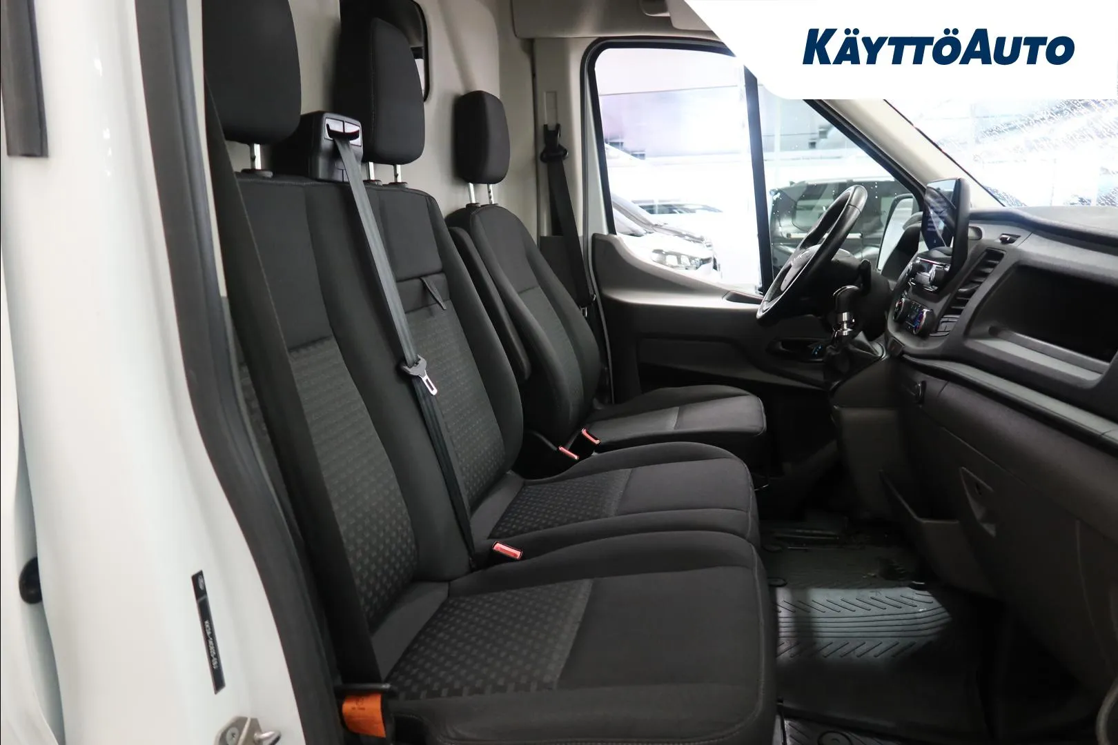 Ford Transit JLY-255 carousel image