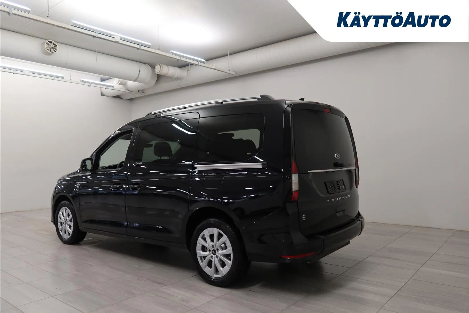 Ford Grand Tourneo Connect ZPE-645 carousel image
