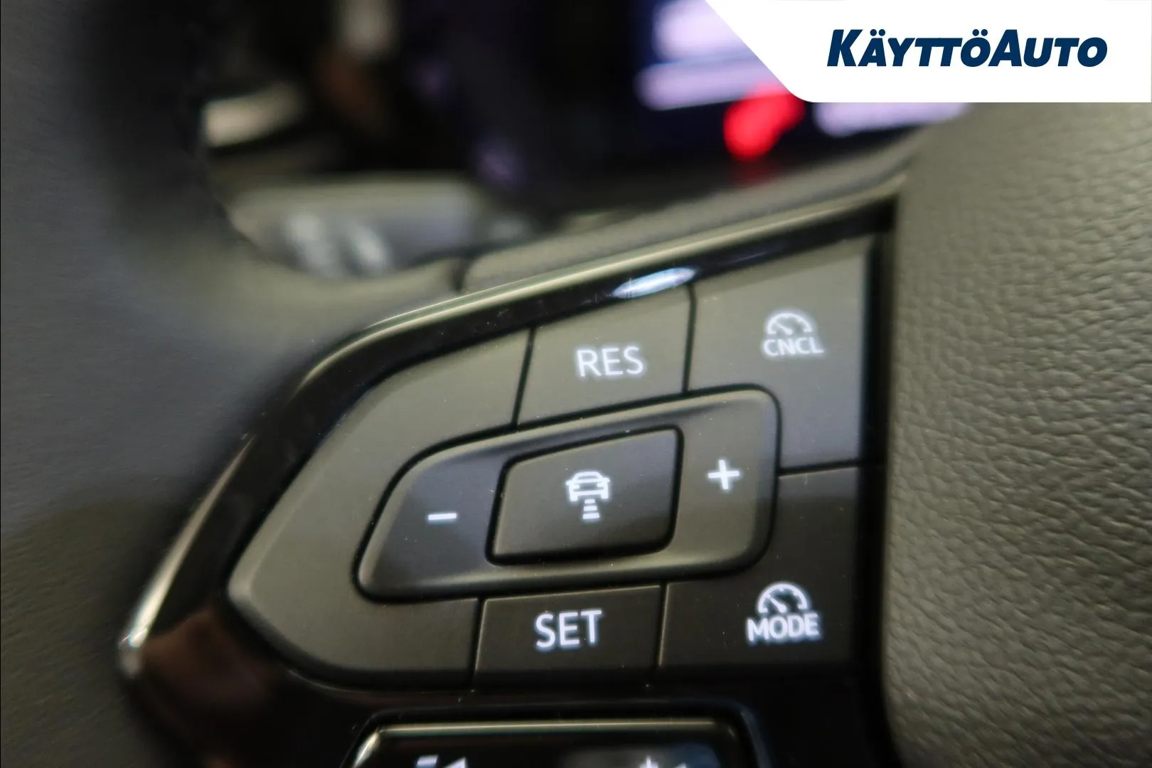 Ford Grand Tourneo Connect ZPE-645 carousel image