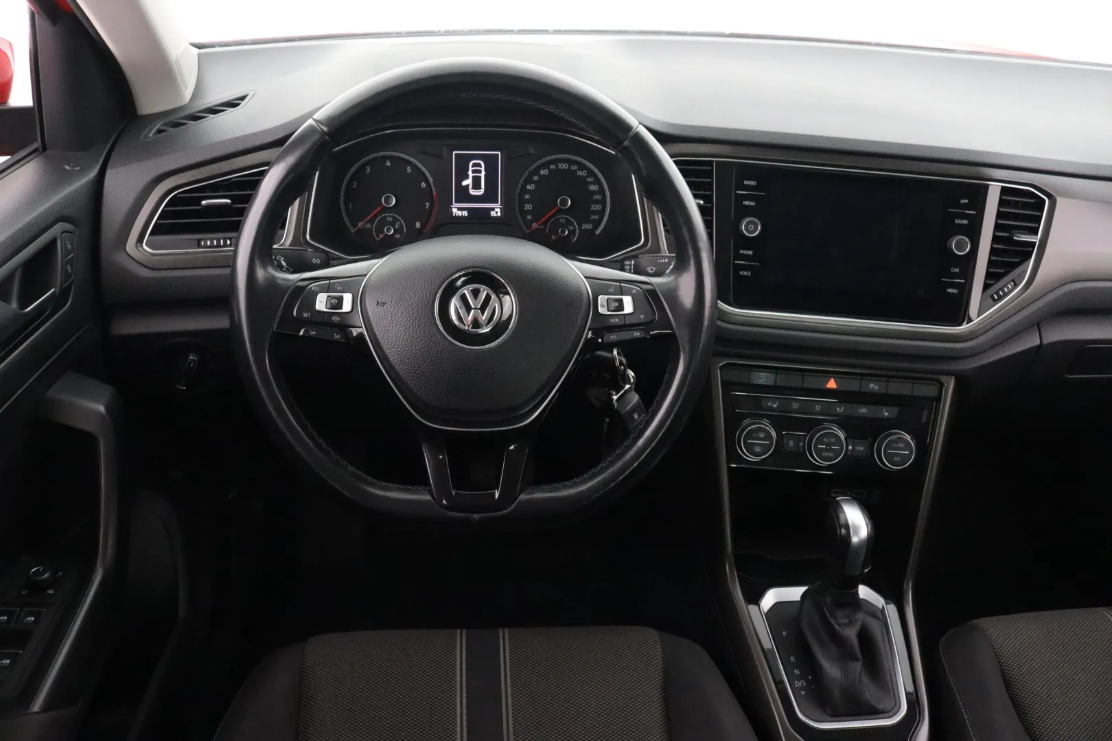 VOLKSWAGEN T-Roc NLU-537 carousel image