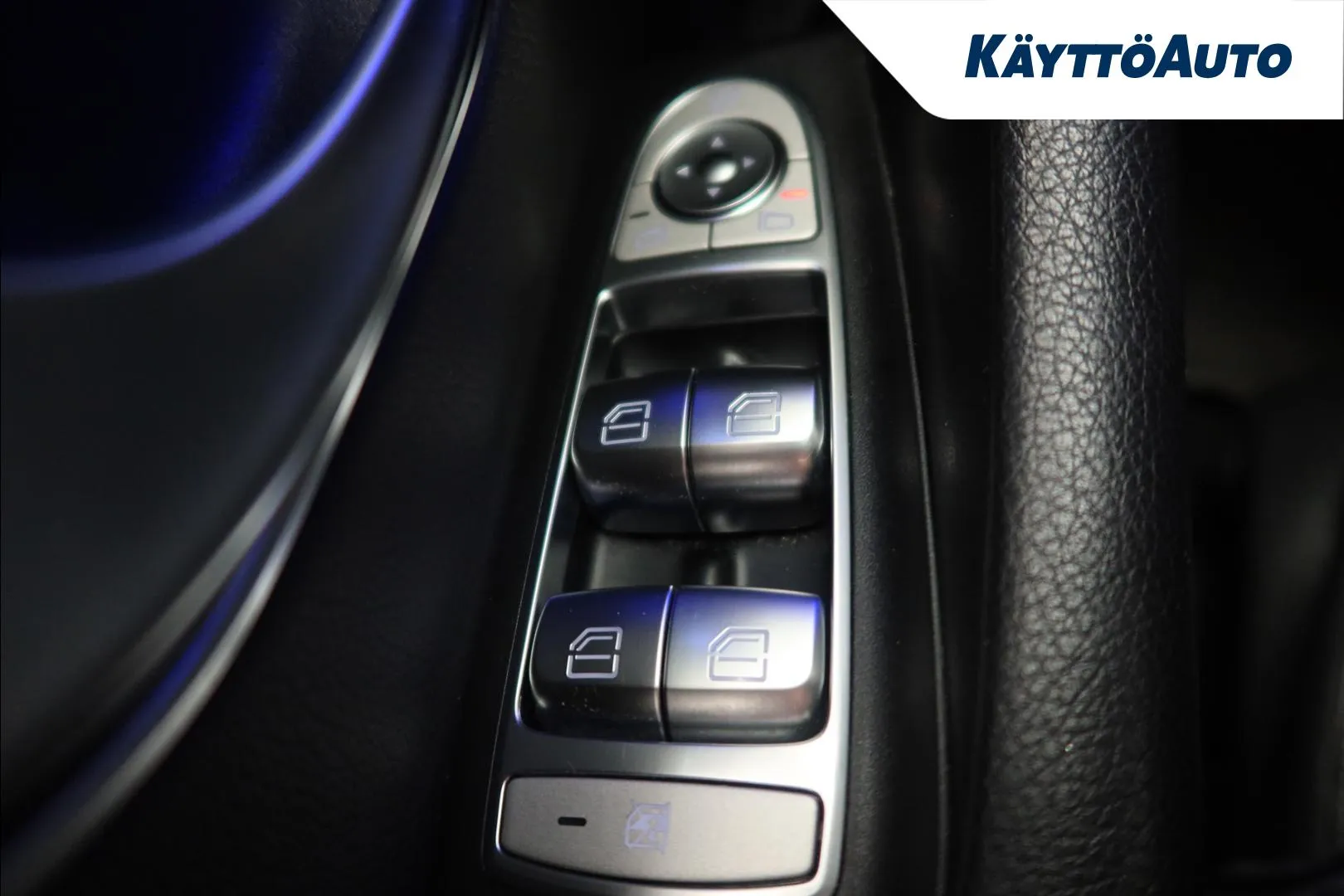 MERCEDES-BENZ E LSK-149 carousel image