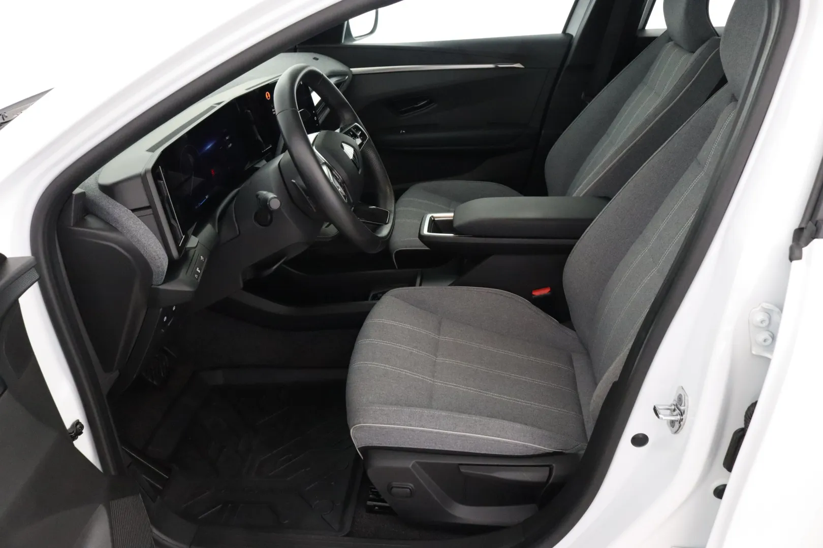 RENAULT Megane JMO-201 carousel image