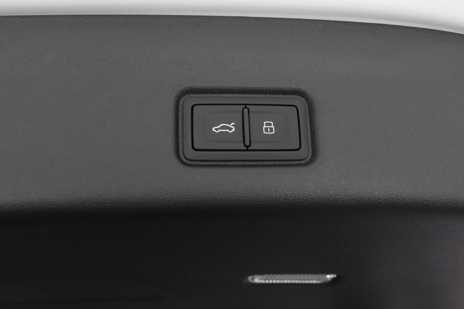 Audi Q6 e-tron JOC-423 carousel image