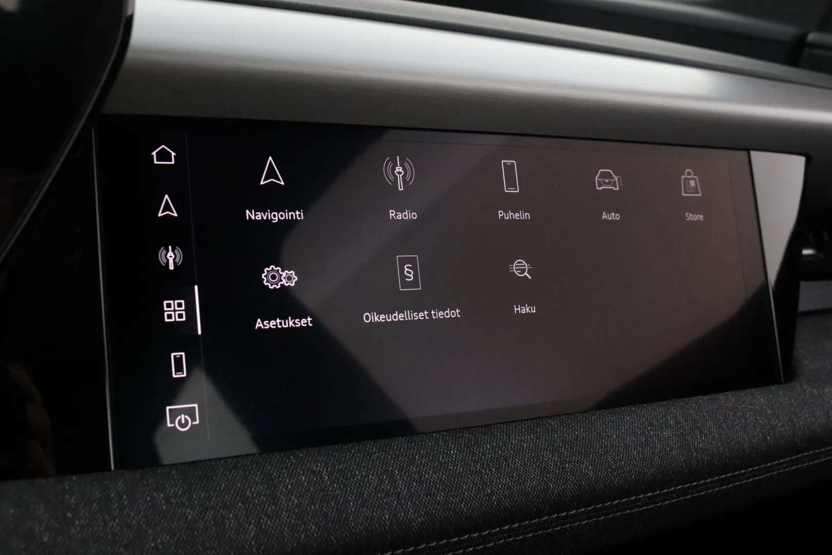 Audi Q6 e-tron JOC-423 carousel image