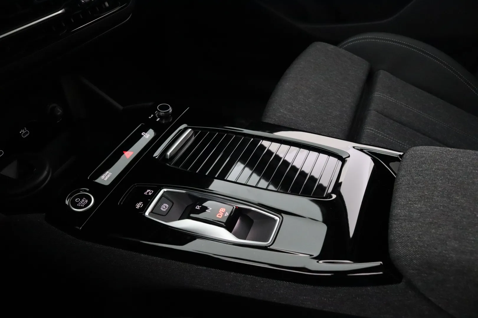Audi Q6 e-tron JOC-423 carousel image