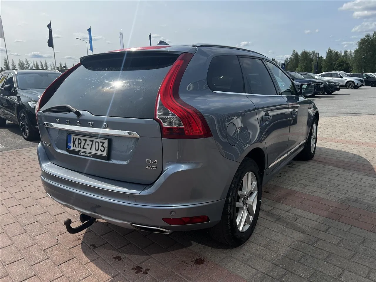 VOLVO XC60 KRZ-703 carousel image