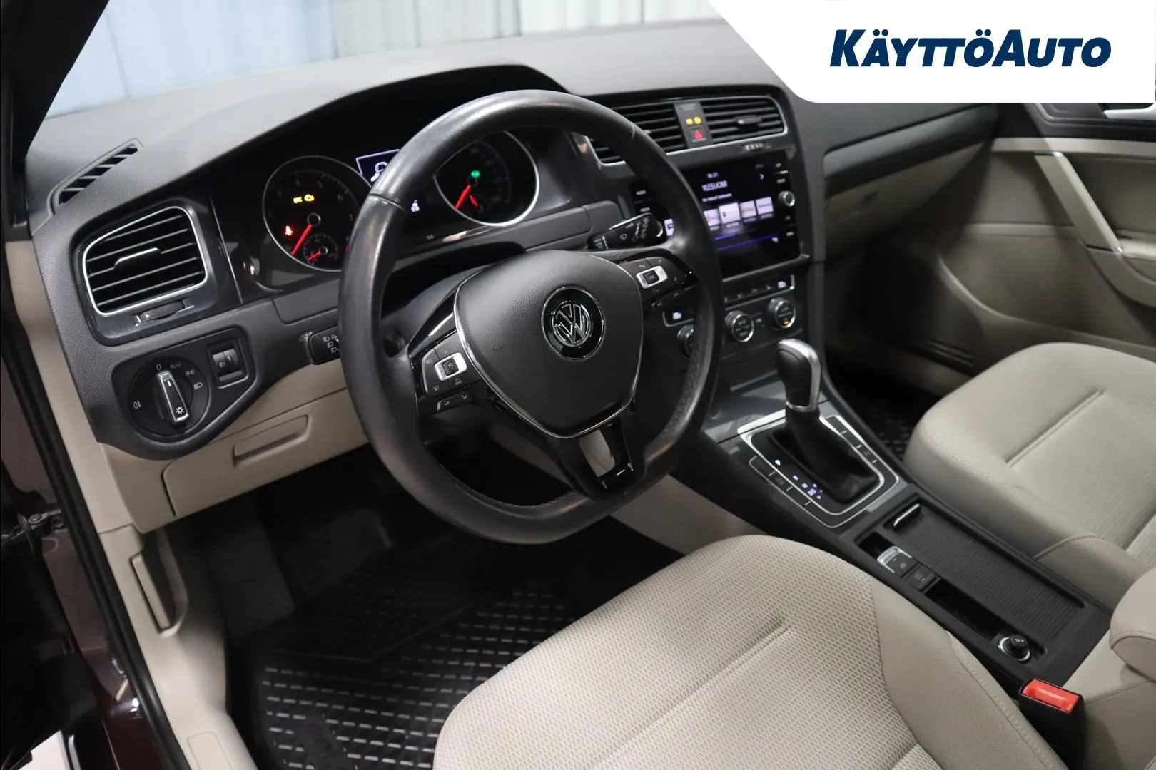 VOLKSWAGEN Golf EOO-781 carousel image