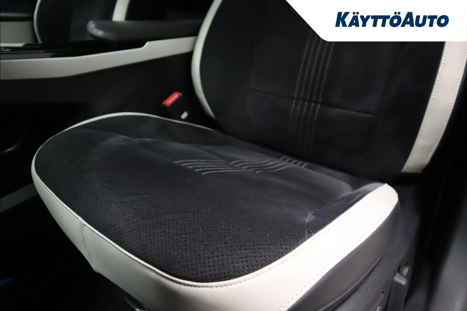 KIA EV6 IPK-630 carousel image