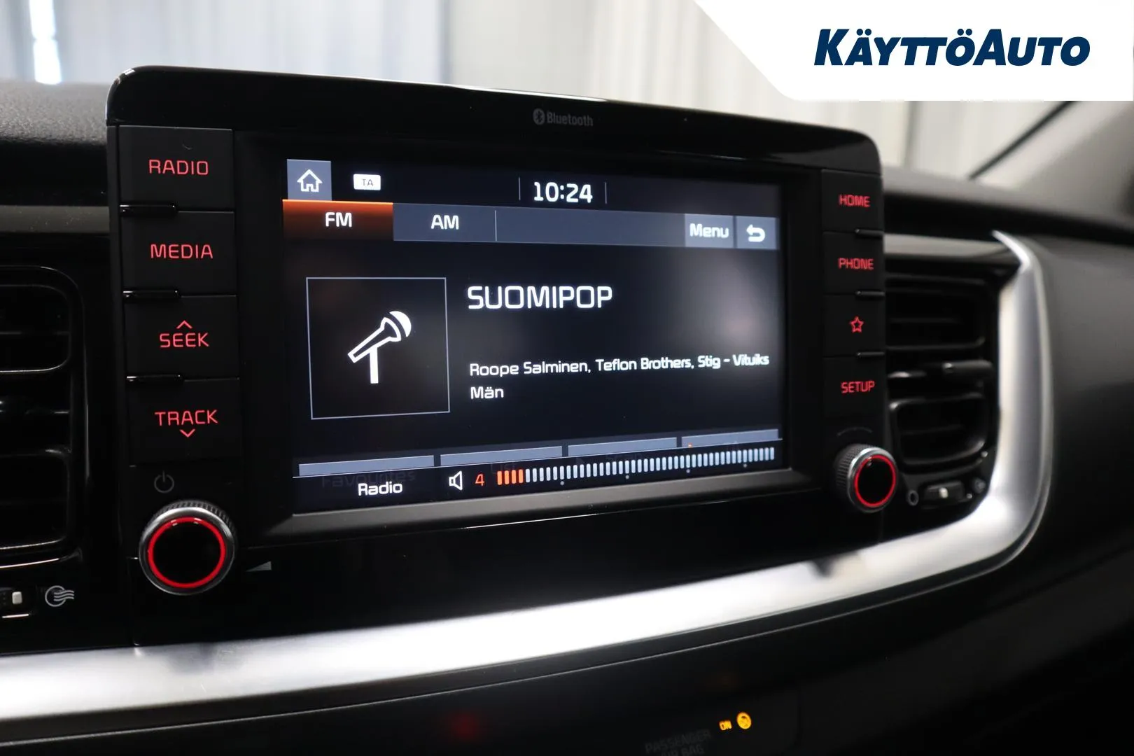 KIA Stonic ZNK-106 carousel image