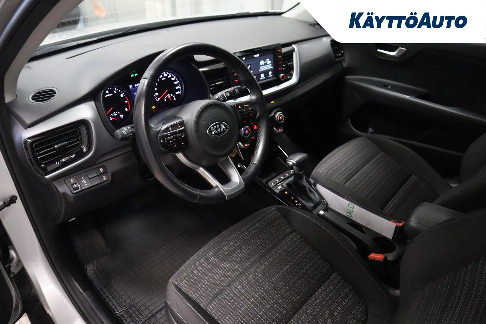 KIA Stonic ZNK-106 carousel image