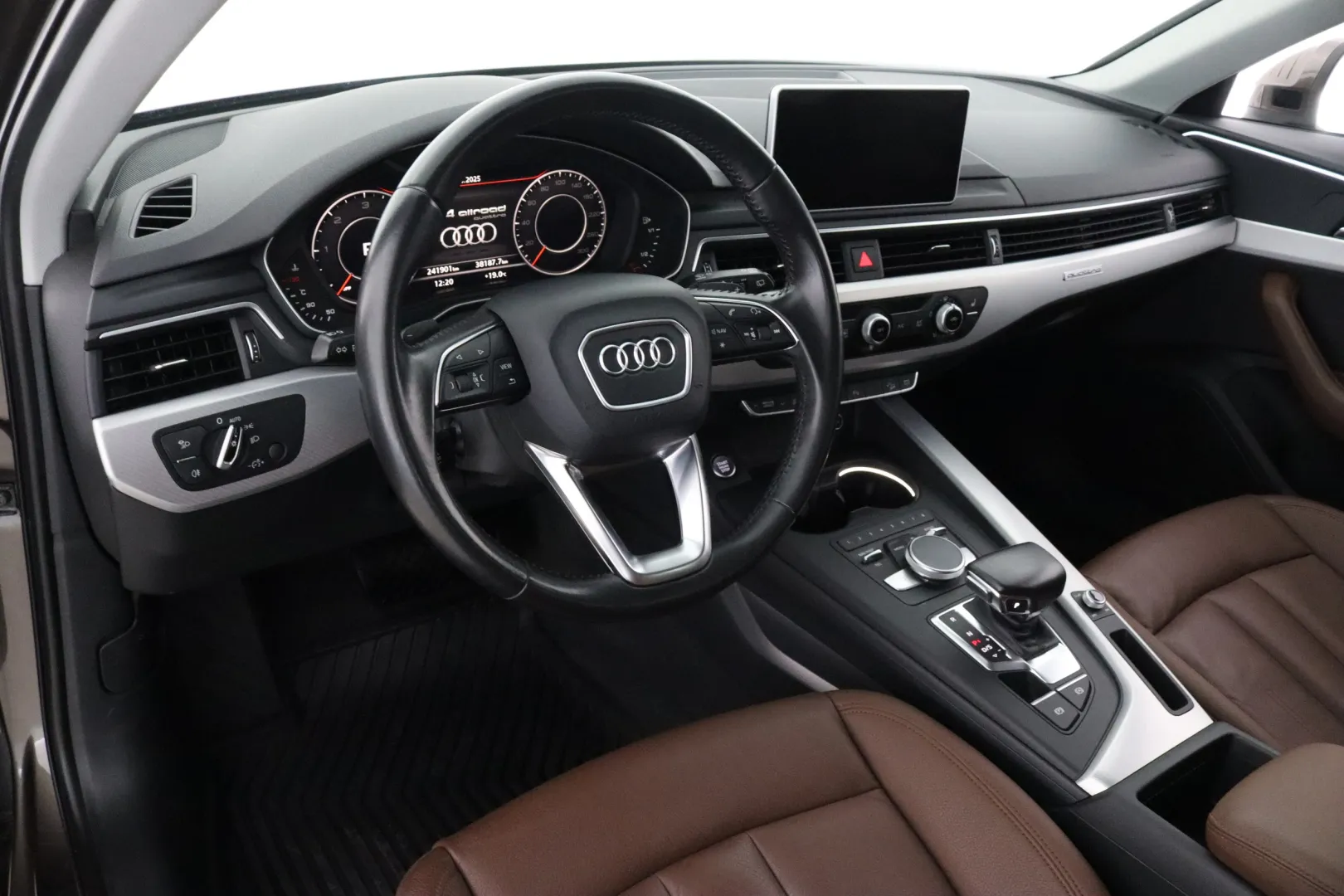 AUDI A4 Allroad quattro IPH-561 carousel image