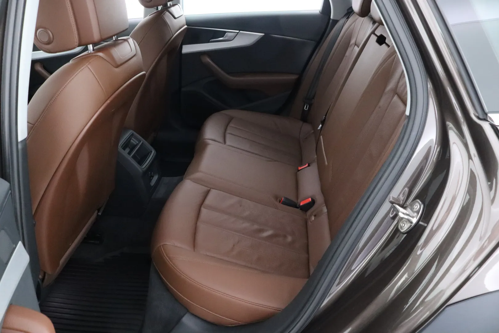 AUDI A4 Allroad quattro IPH-561 carousel image