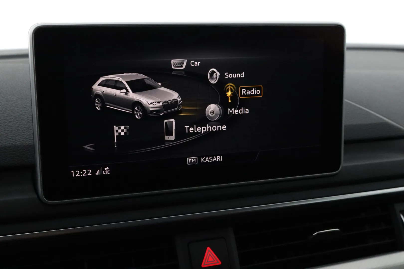 AUDI A4 Allroad quattro IPH-561 carousel image