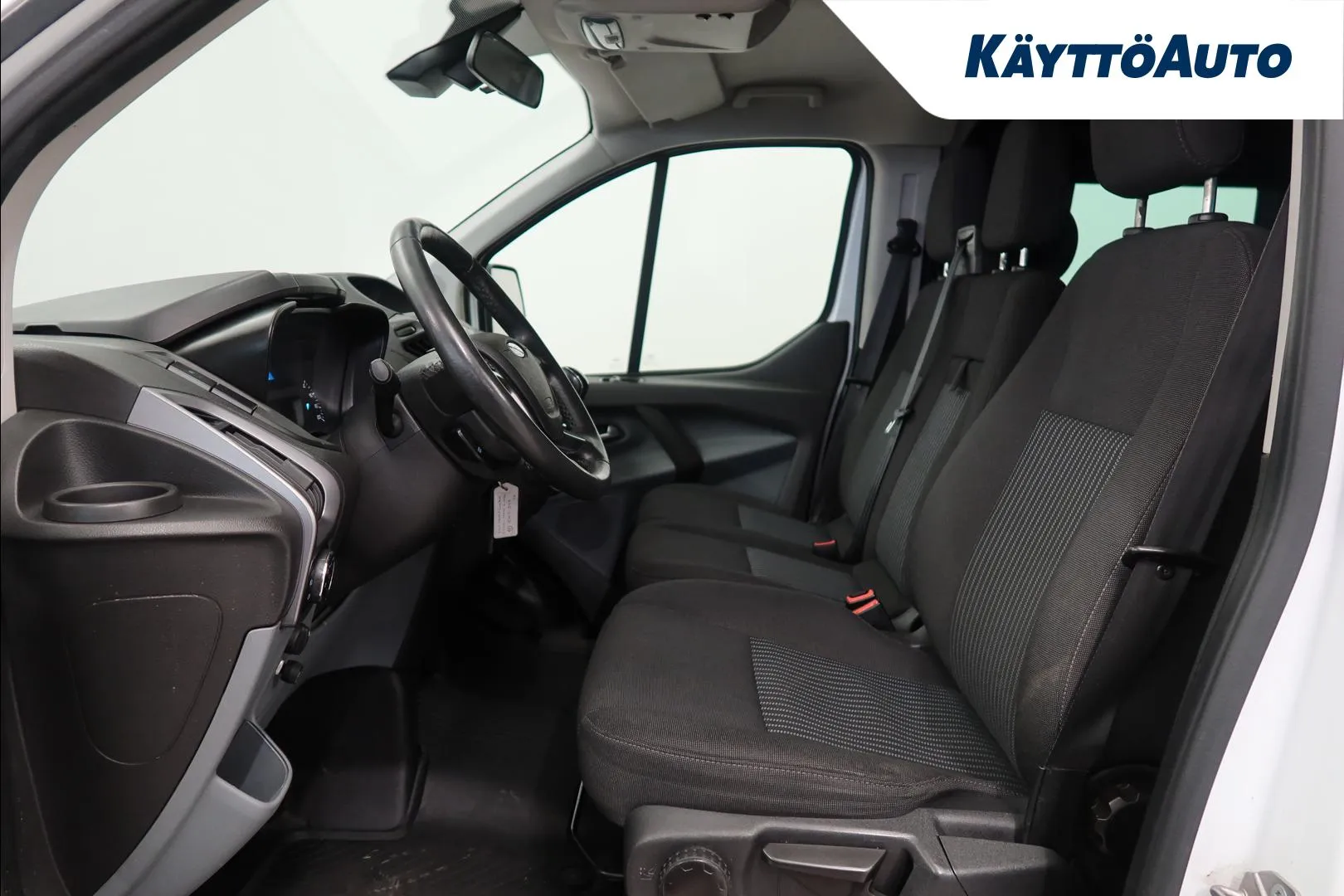 FORD Transit Custom ZKT-944 carousel image