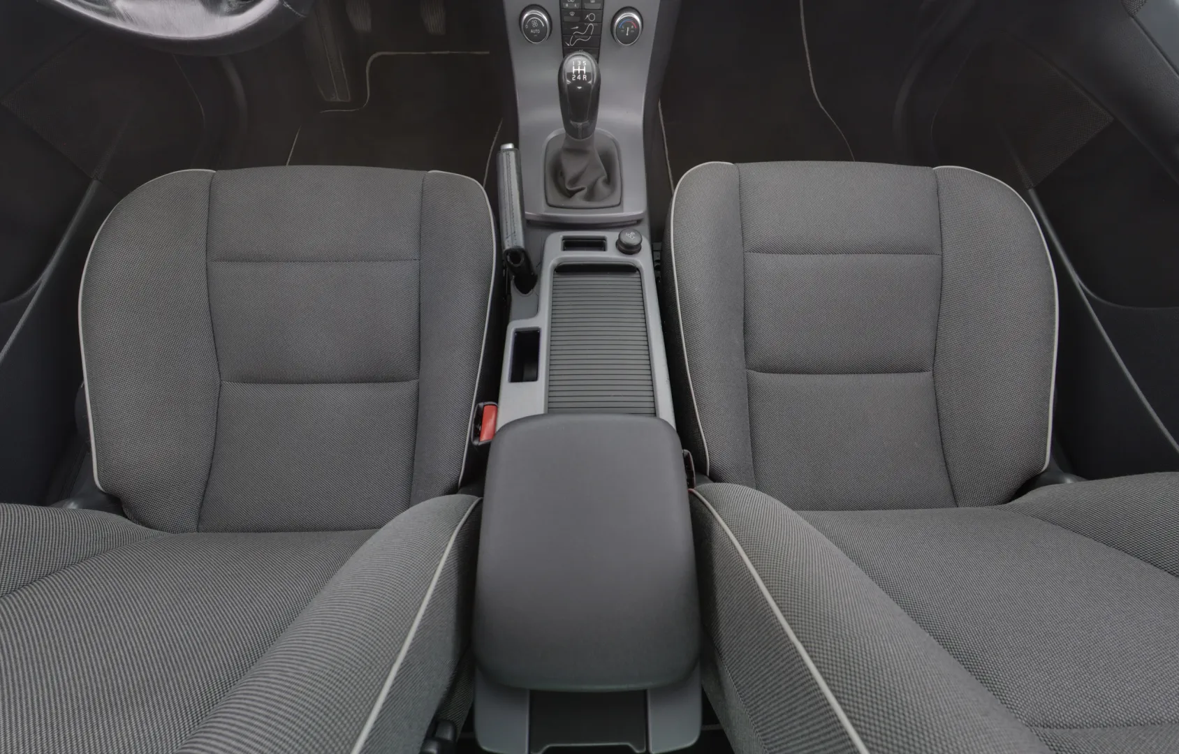 Volvo C30 HTI-871 carousel image