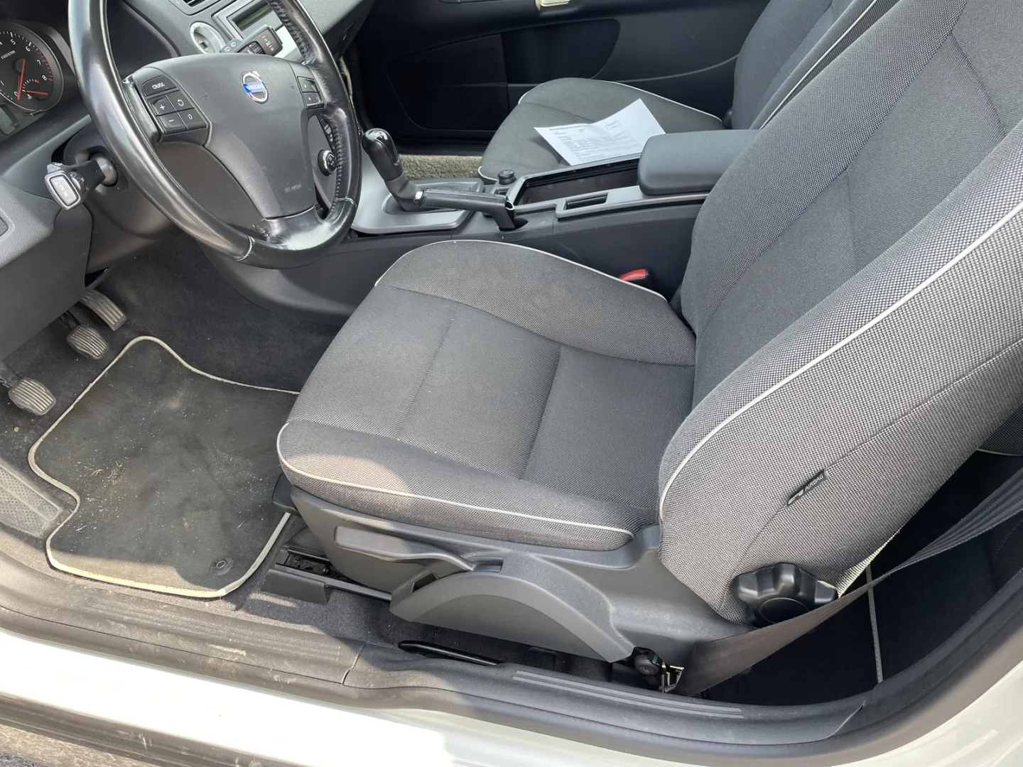 Volvo C30 HTI-871 carousel image
