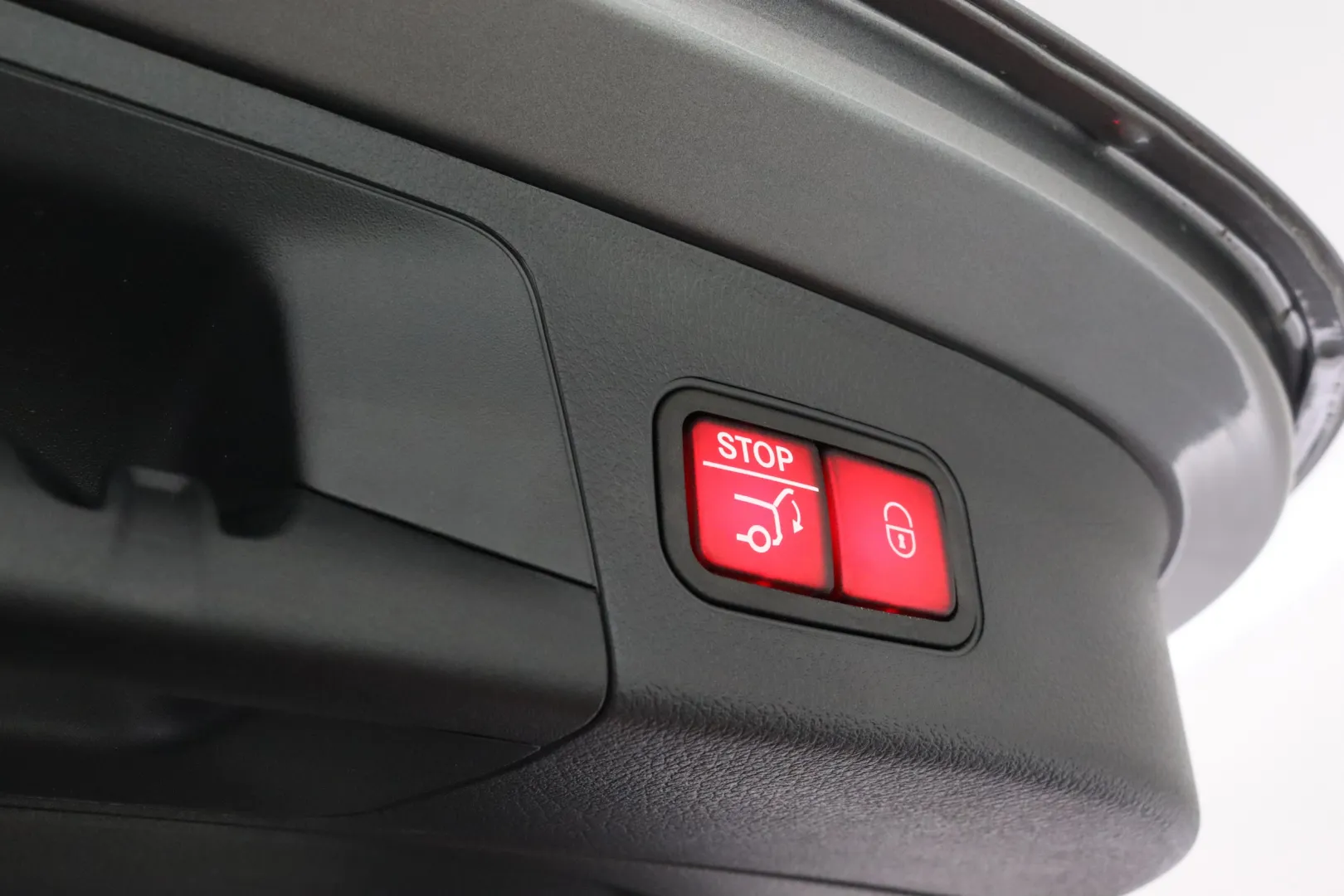 MERCEDES-BENZ EQA OZZ-580 carousel image