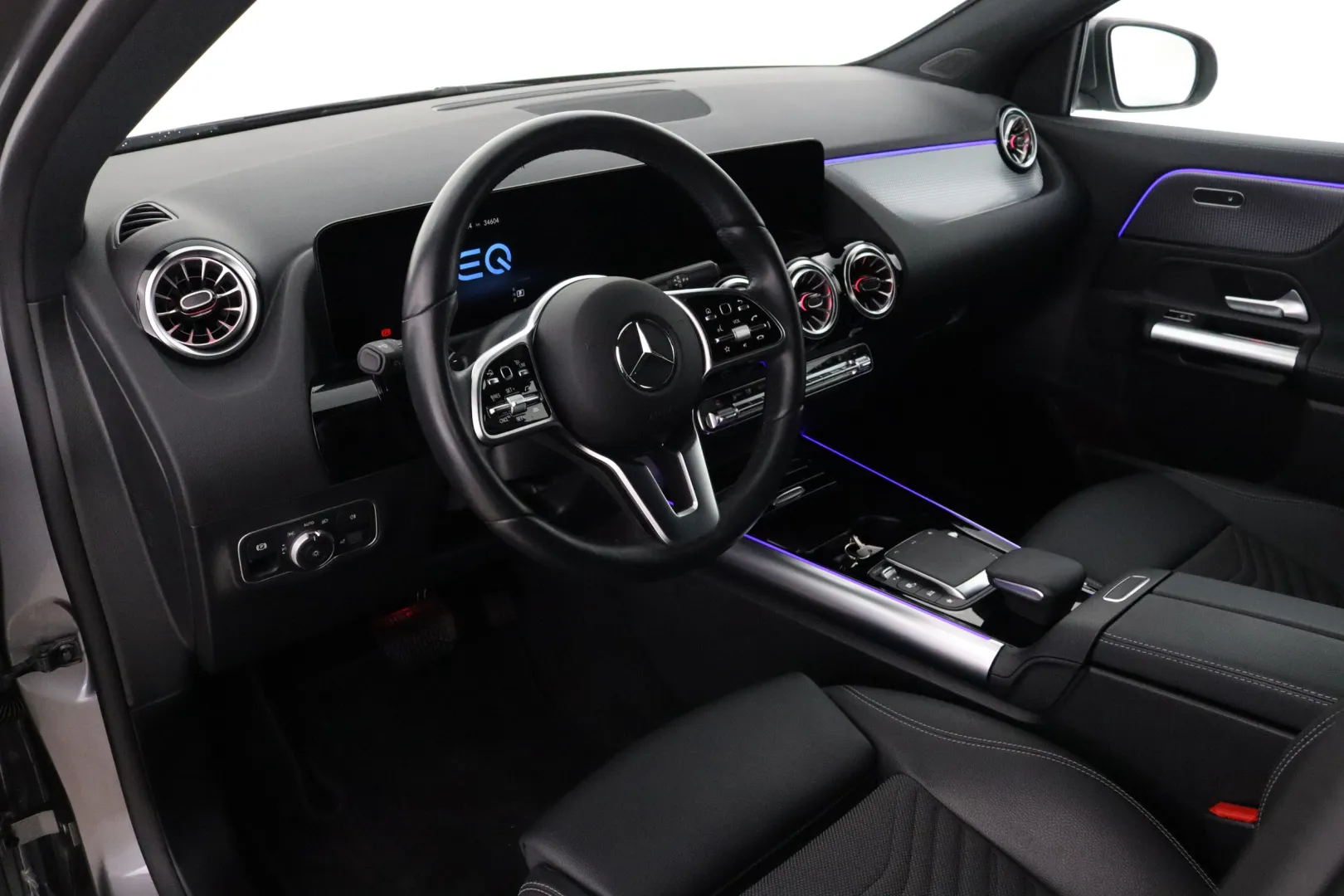 MERCEDES-BENZ EQA OZZ-580 carousel image