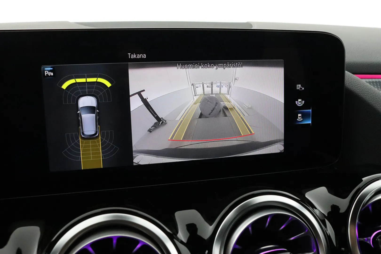 MERCEDES-BENZ EQA OZZ-580 carousel image
