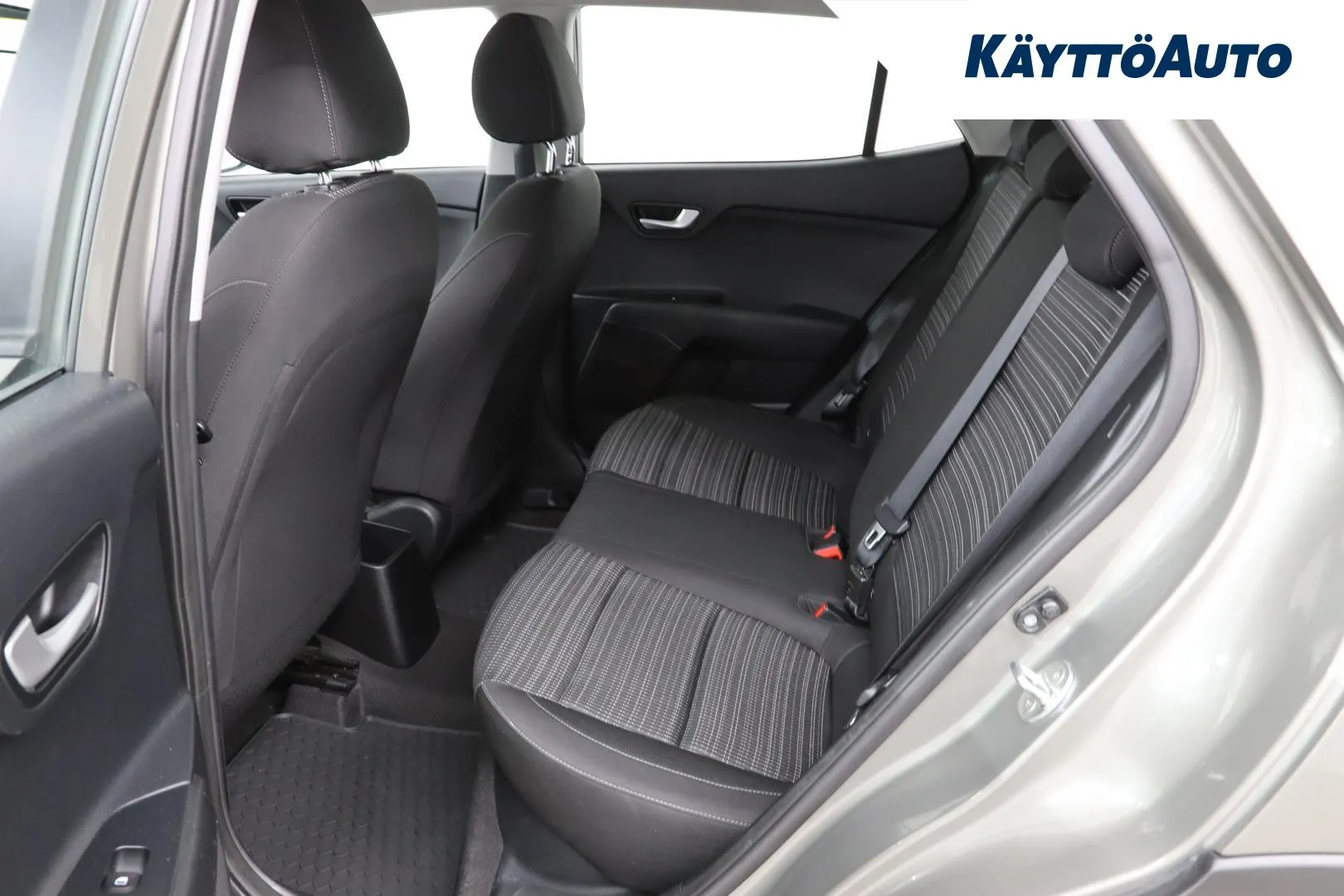 Kia Stonic XOP-342 carousel image