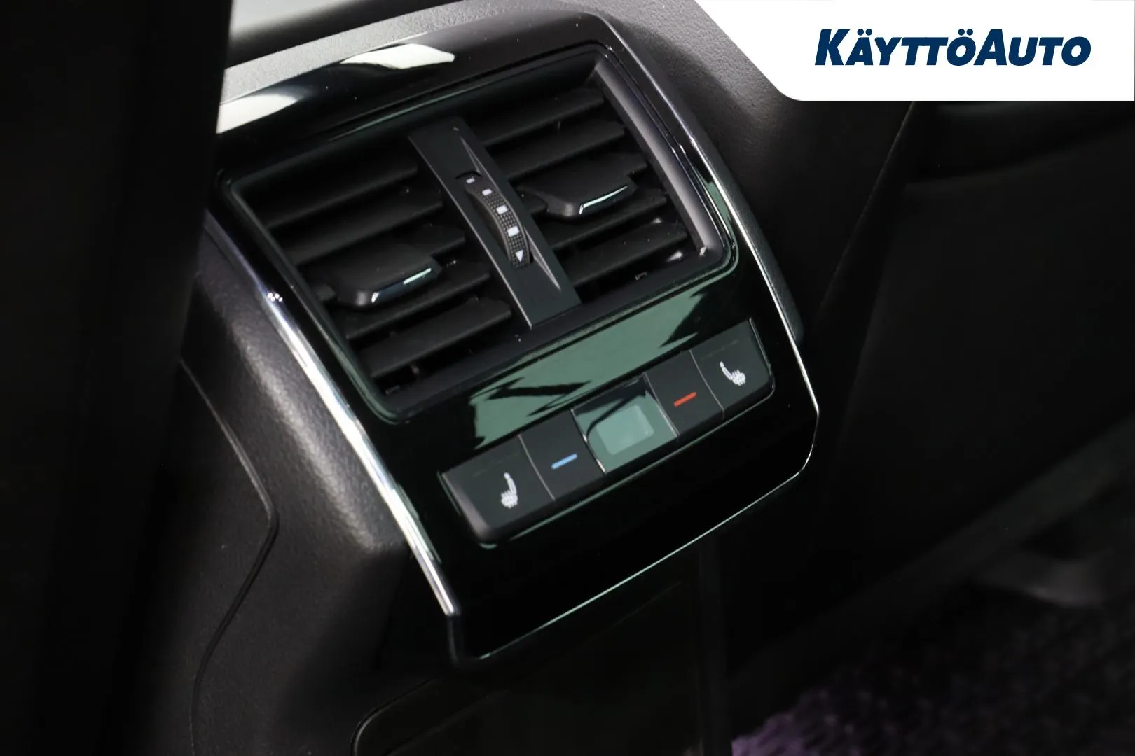Skoda Superb FPV-780 carousel image