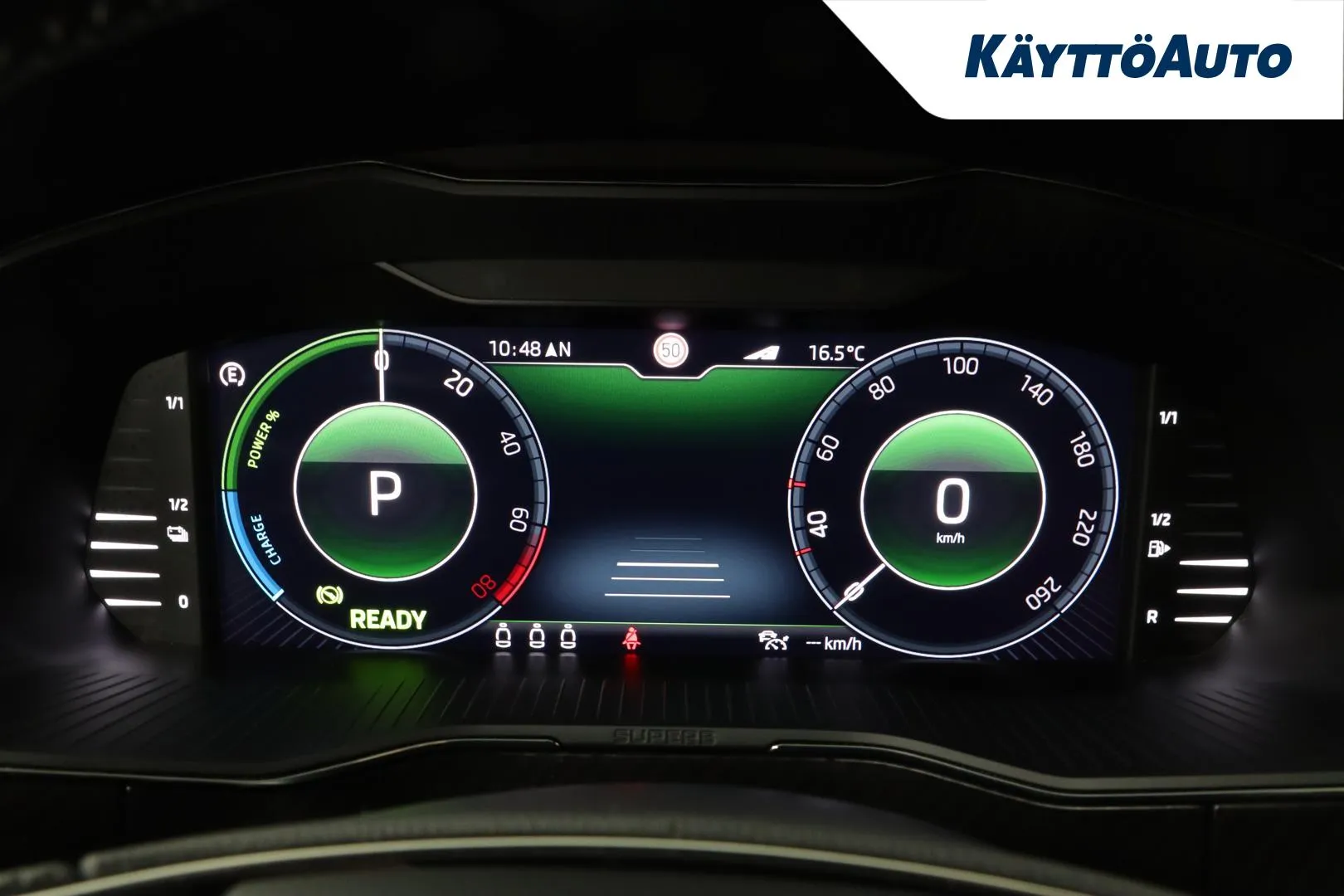 Skoda Superb FPV-780 carousel image