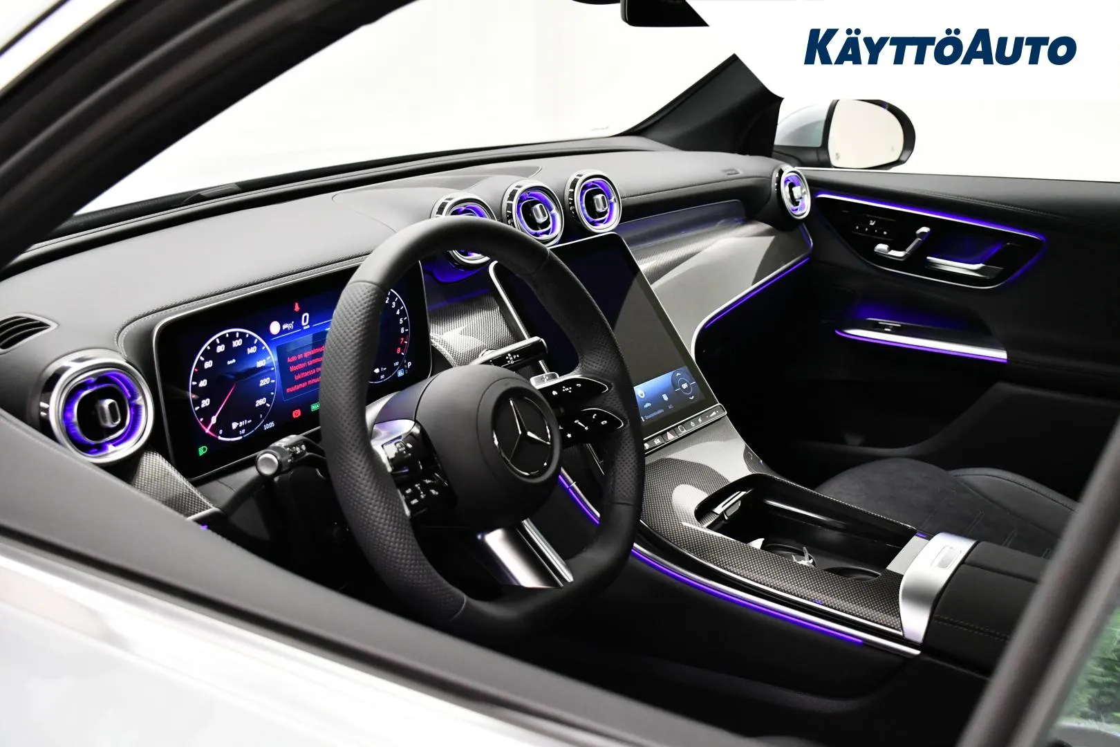MERCEDES-BENZ GLC 300 ZPP-683 carousel image