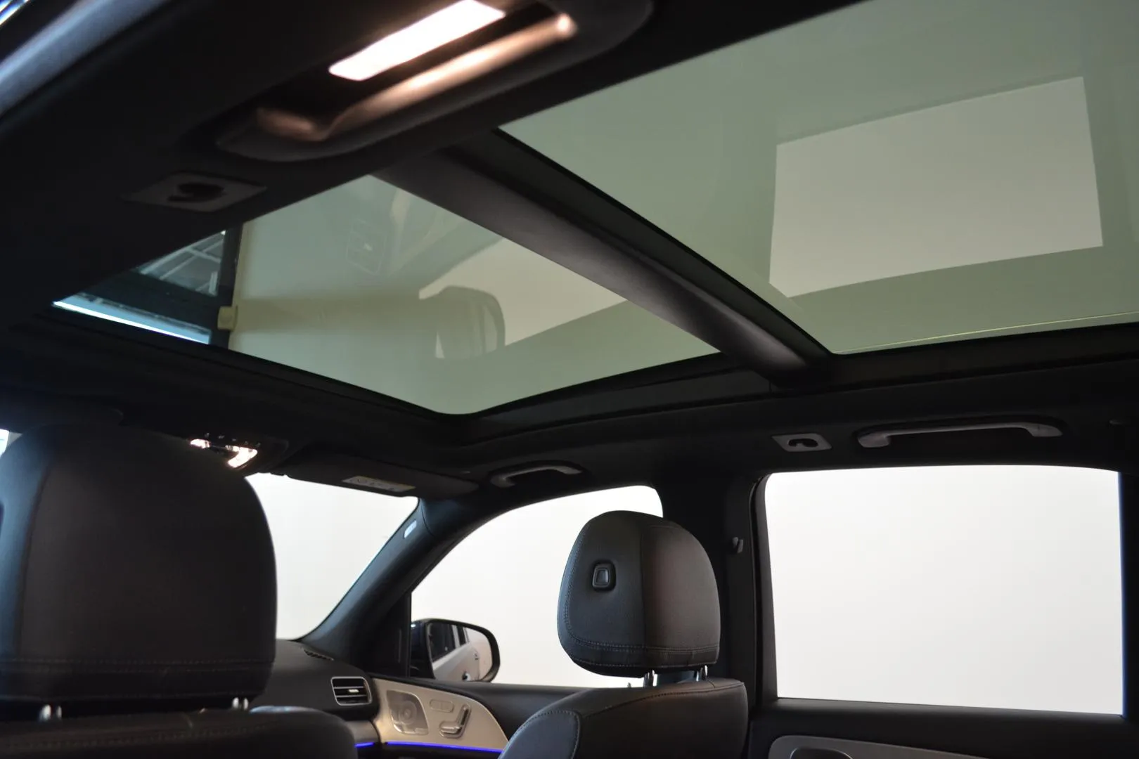 MERCEDES-BENZ GLE IXZ-610 carousel image