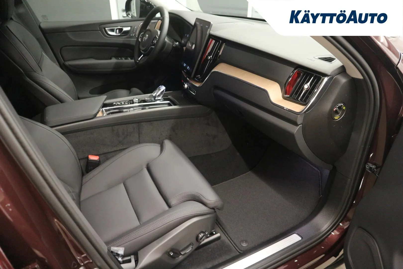 Volvo XC60 ZPM-610 carousel image