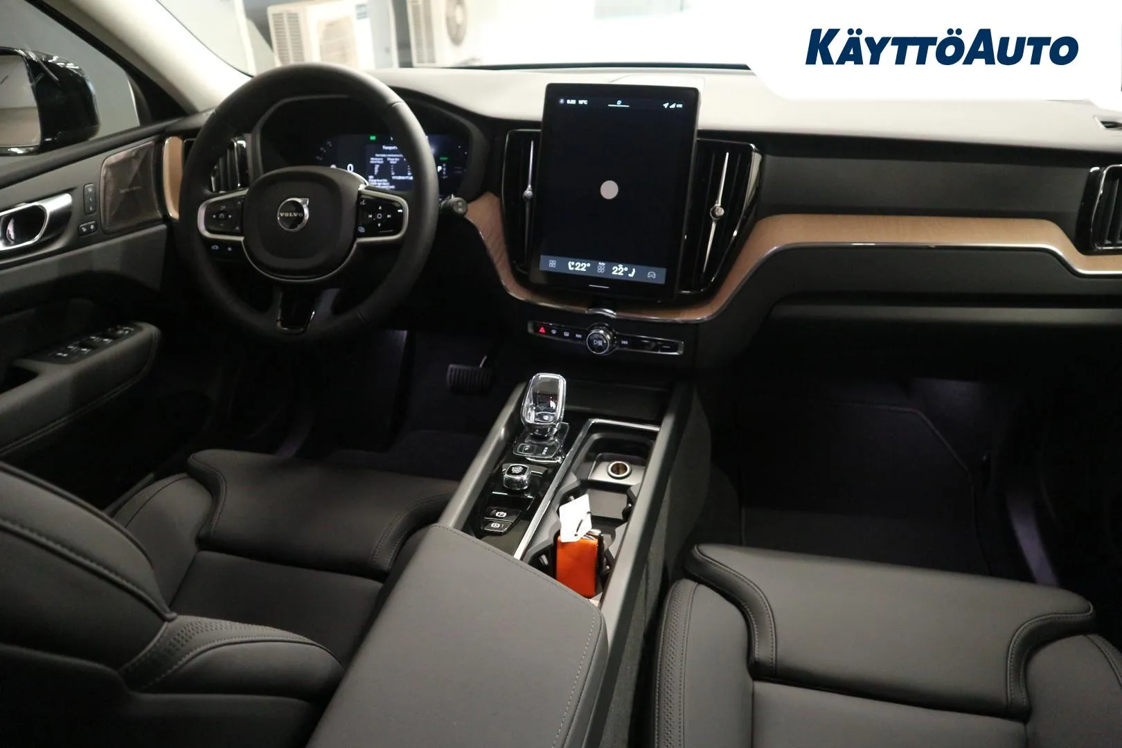 Volvo XC60 ZPM-610 carousel image