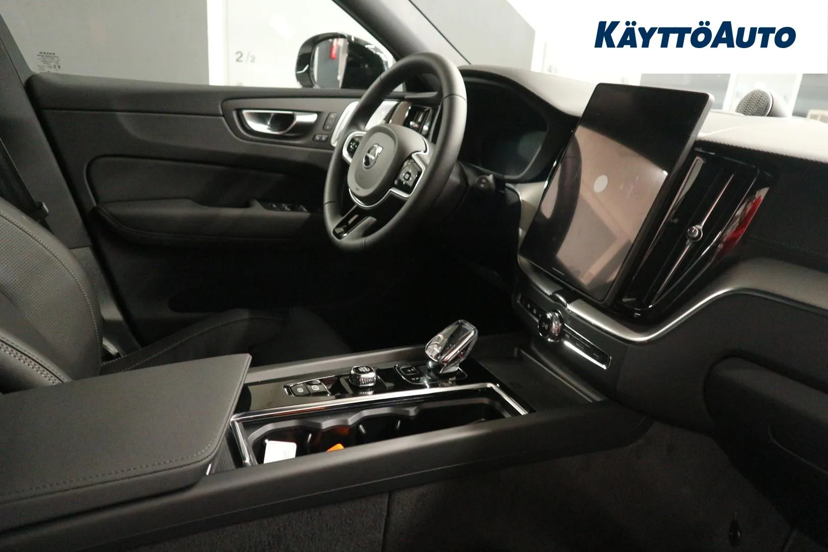 Volvo XC60 ZPM-617 carousel image