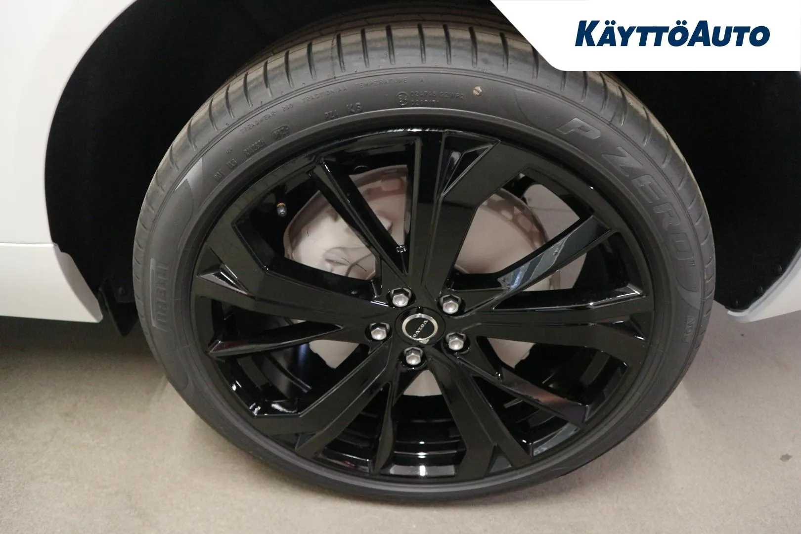 Volvo XC60 ZPM-617 carousel image