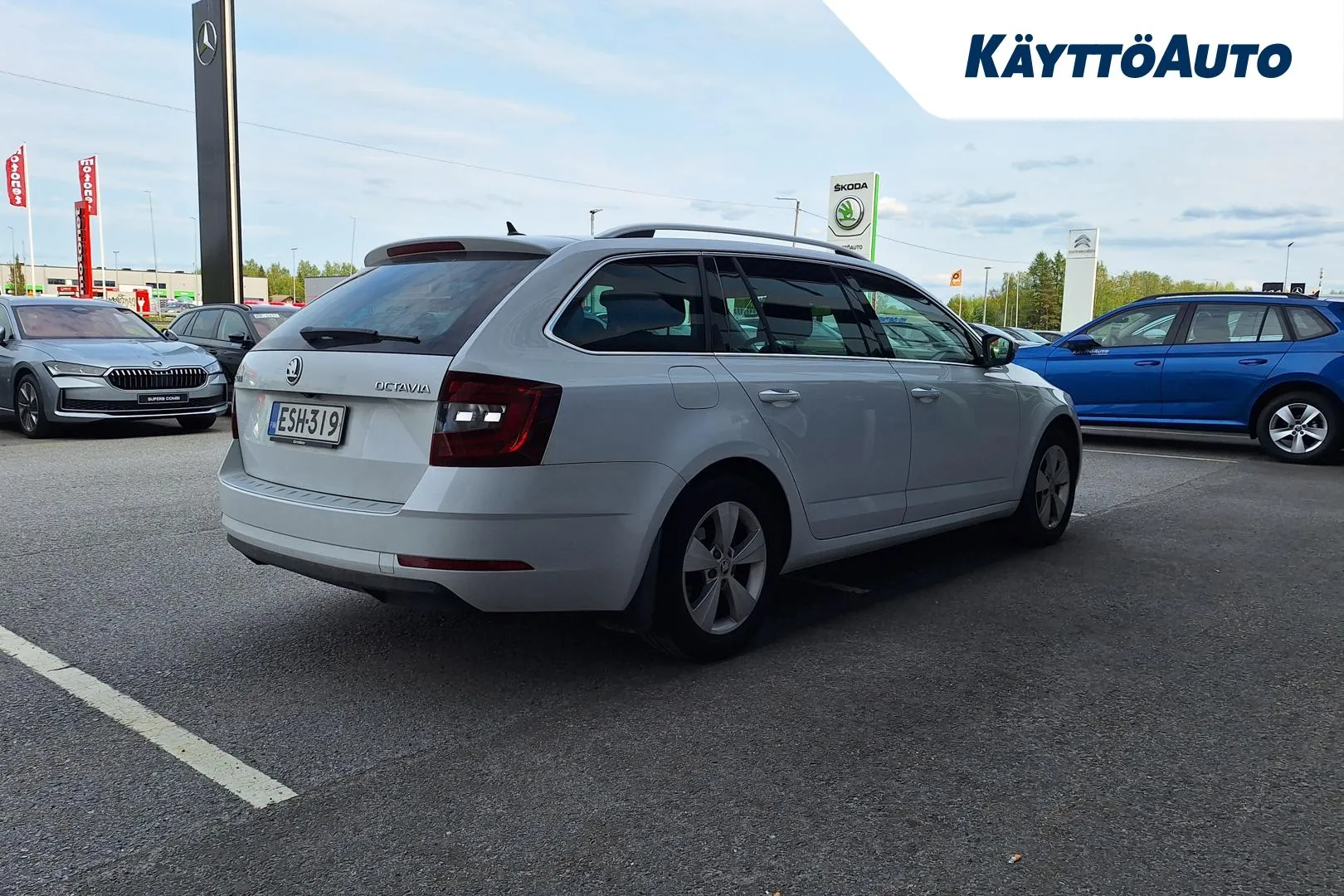 SKODA Octavia ESH-319 carousel image