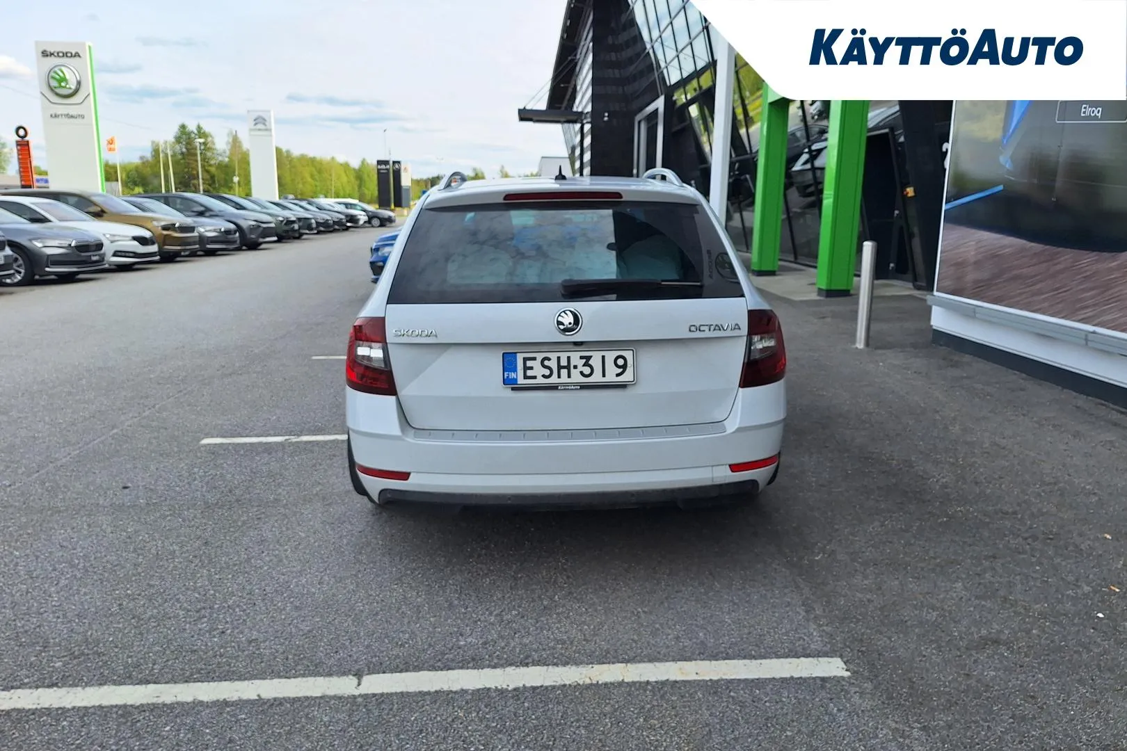 SKODA Octavia ESH-319 carousel image