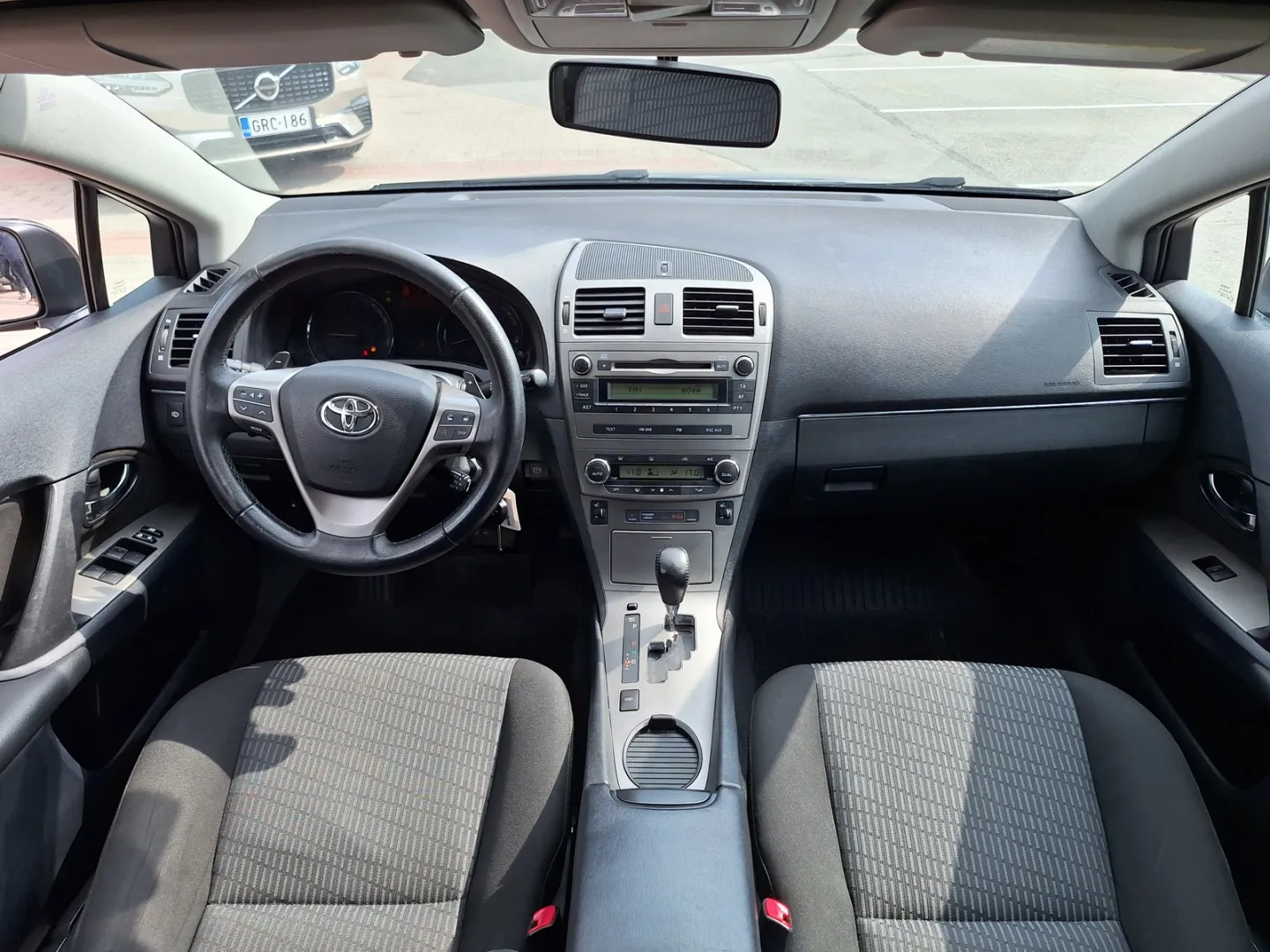 TOYOTA Avensis LZR-767 carousel image