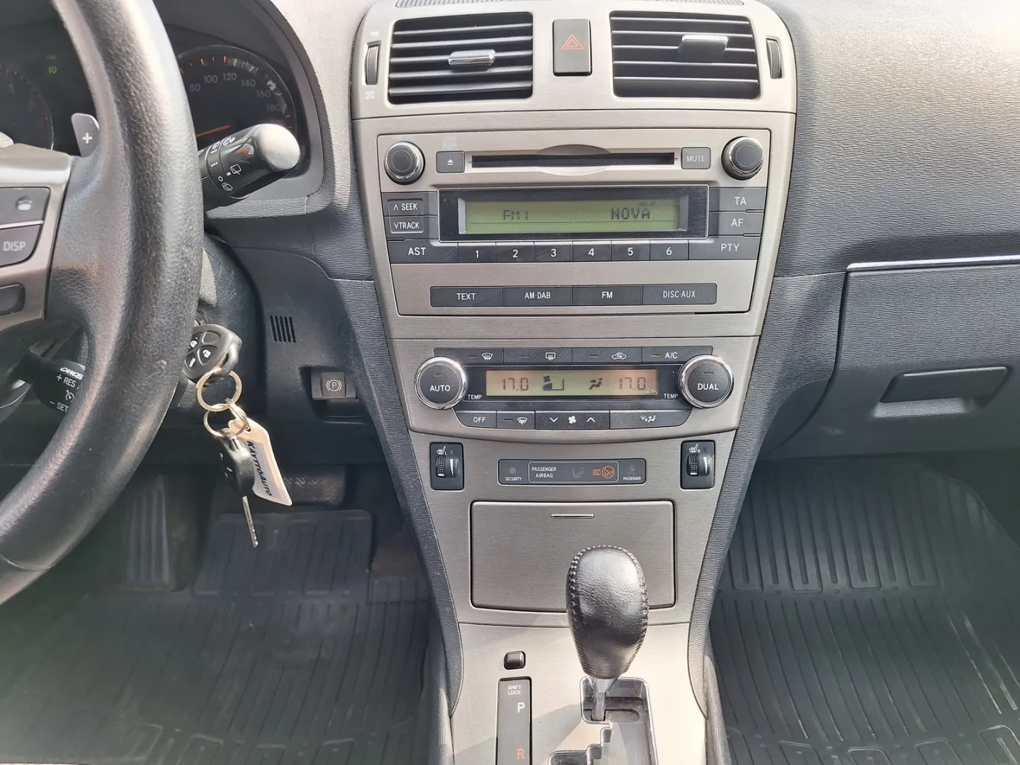 TOYOTA Avensis LZR-767 carousel image