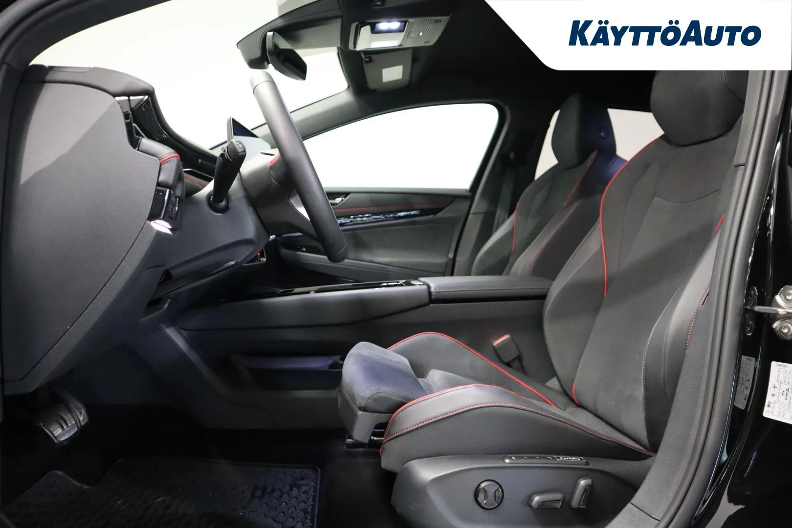 VOLKSWAGEN ID.7 CRZ-613 carousel image