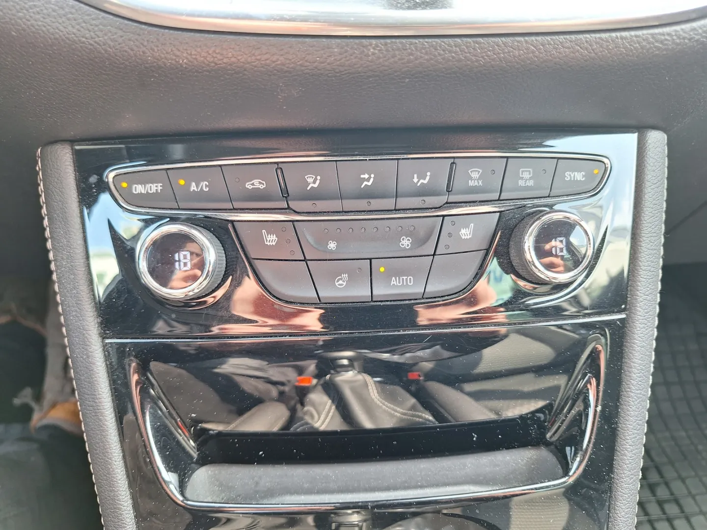 OPEL Astra YJF-602 carousel image