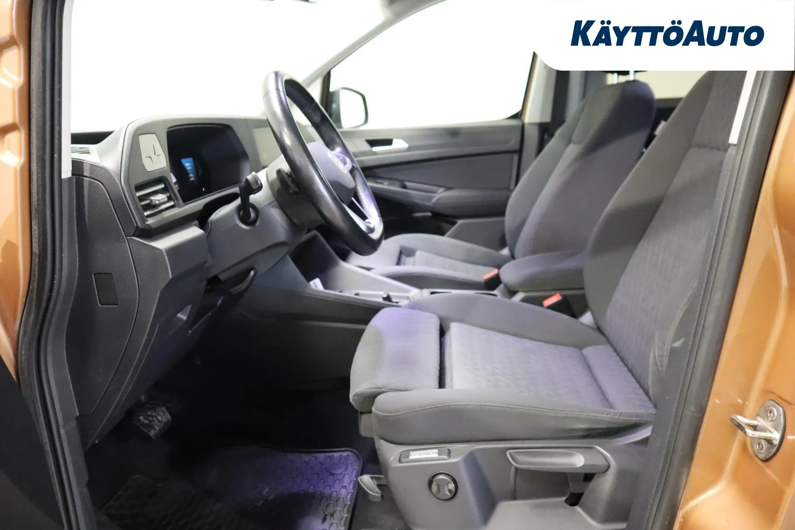 VOLKSWAGEN Caddy Maxi ETL-426 carousel image