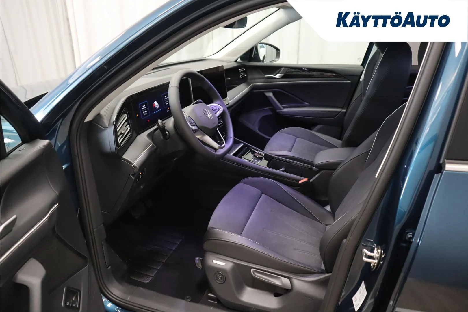Volkswagen Tiguan GRH-487 carousel image