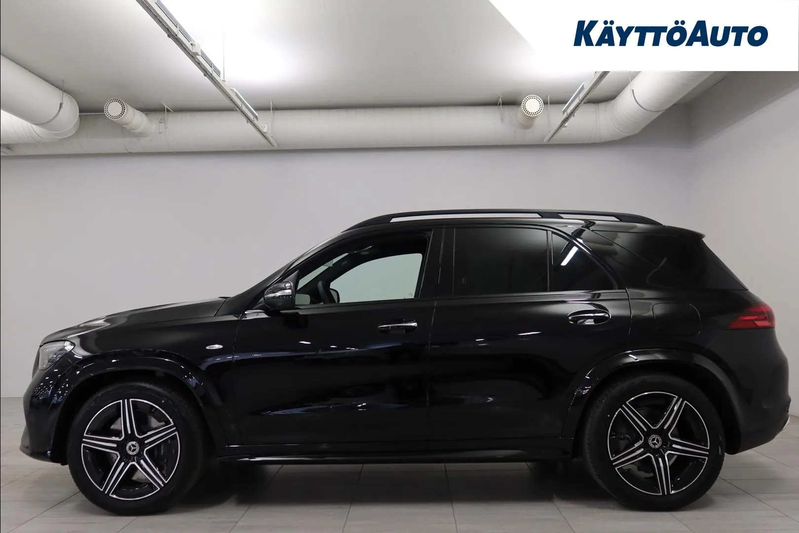 Mercedes-Benz GLE CSG-462 carousel image