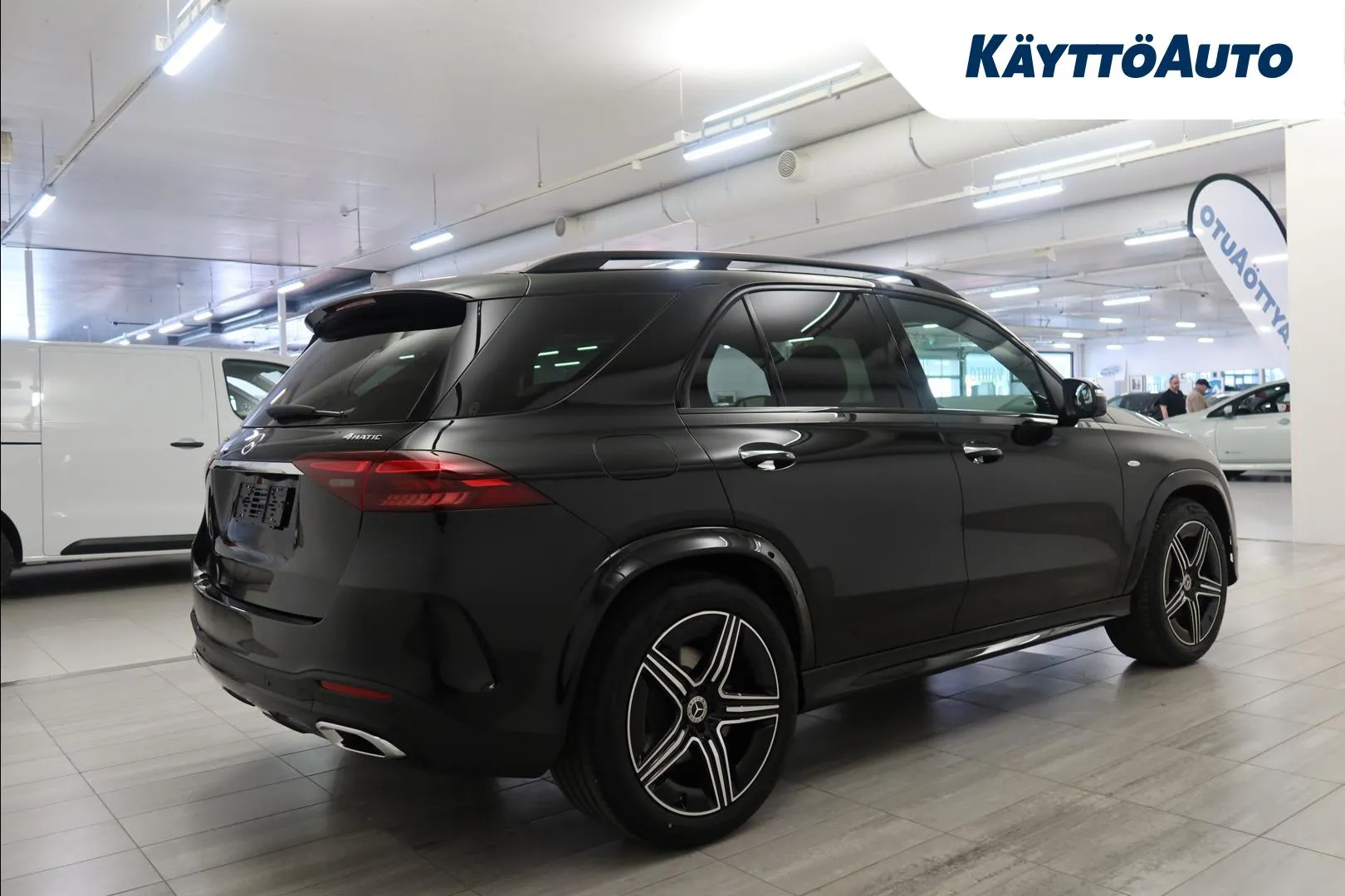 Mercedes-Benz GLE CSG-462 carousel image