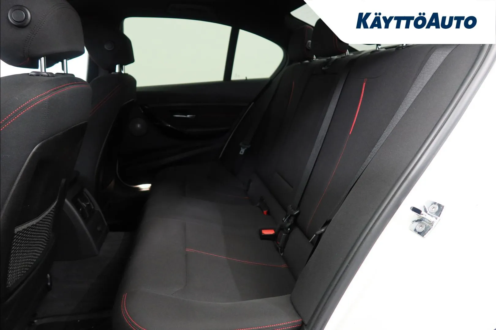 BMW 318 VRZ-589 carousel image