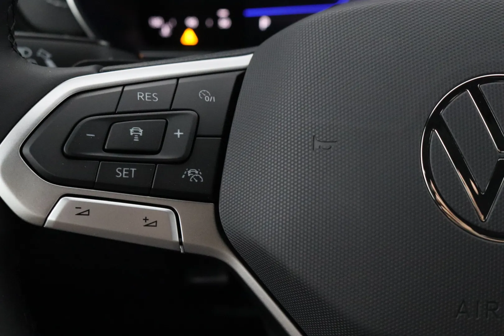 Volkswagen T-Cross JOG-262 carousel image