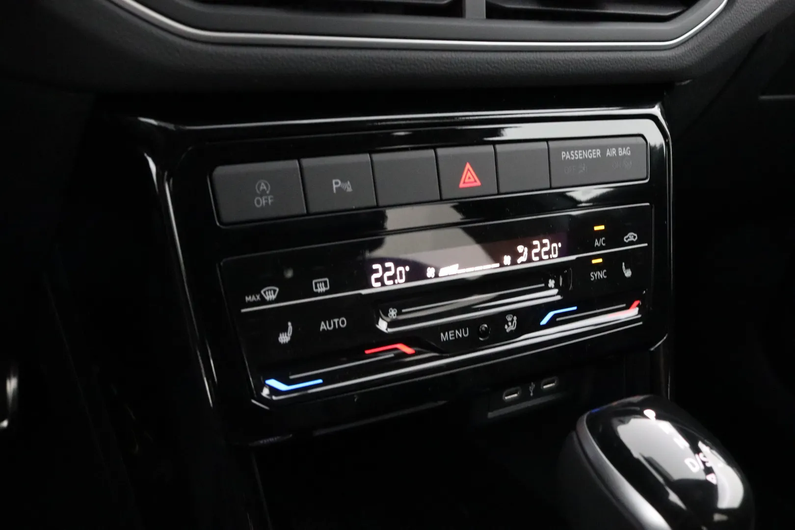 Volkswagen T-Cross JOG-262 carousel image