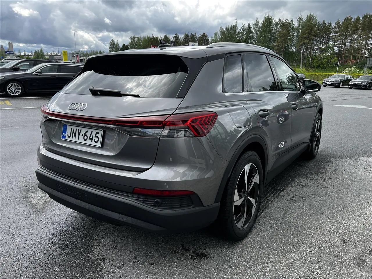 AUDI Q4 e-tron JNY-645 carousel image
