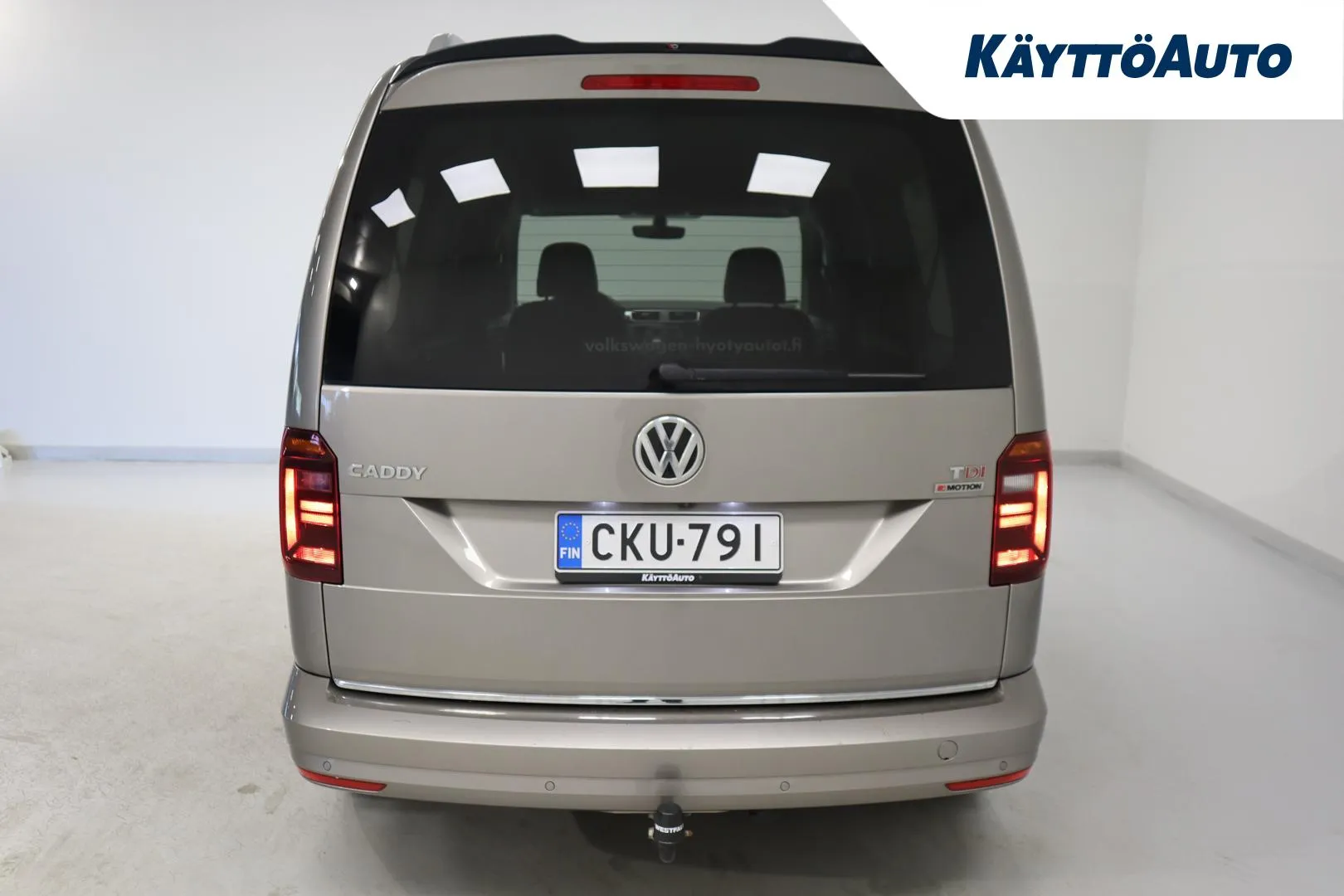 VOLKSWAGEN Caddy Maxi CKU-791 carousel image